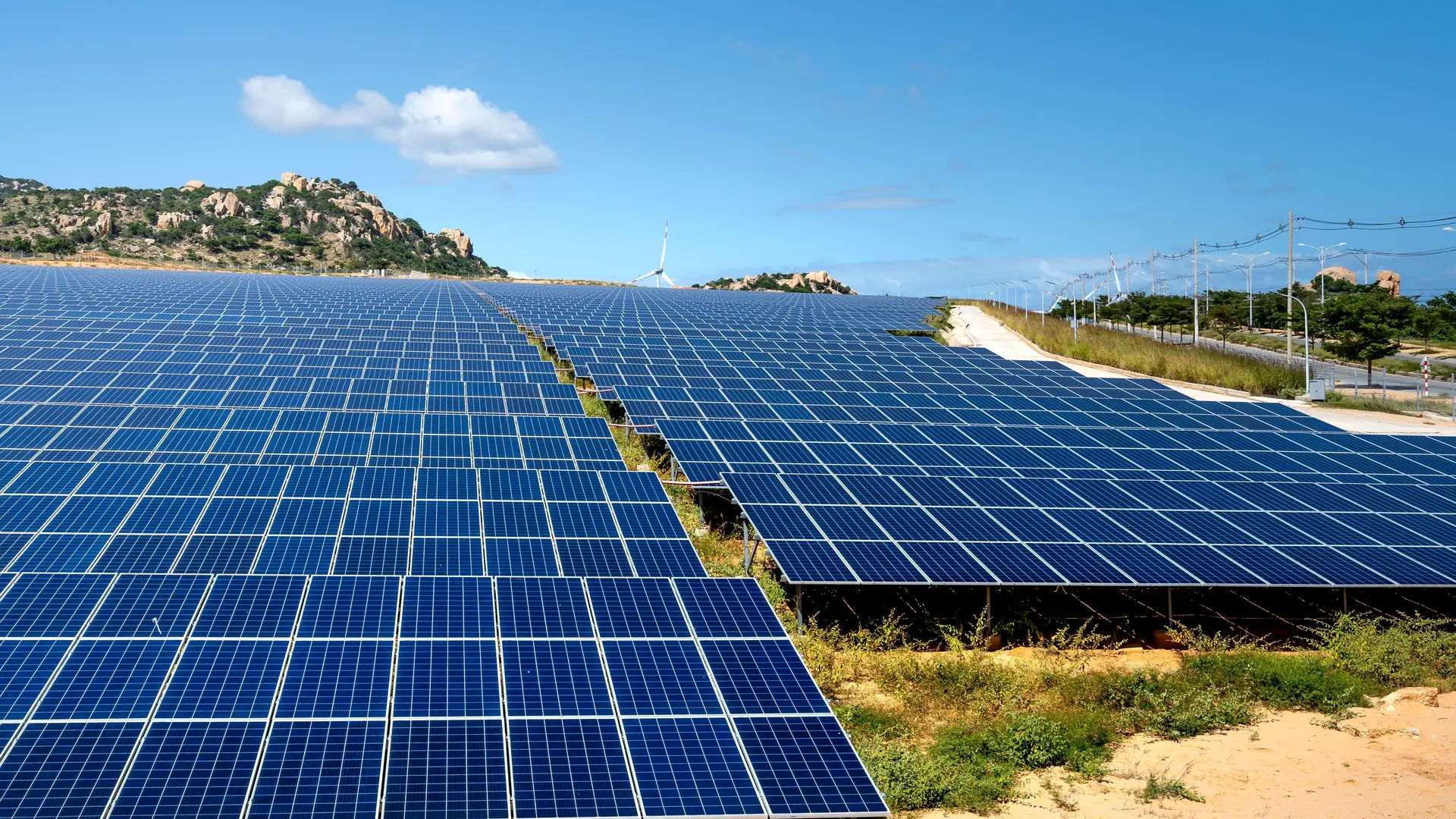 découvrez nos panneaux photovoltaïques durables, conçus pour produire une énergie propre et renouvelable tout en respectant l'environnement. optez pour l'avenir de l'énergie et contribuez à la protection de la planète grâce à des solutions performantes et écologiques.