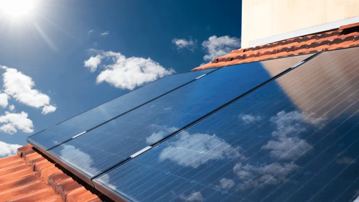 découvrez les panneaux photovoltaïques edf, une solution énergétique durable et innovante. profitez d'une énergie renouvelable pour votre maison tout en réduisant votre empreinte carbone. informez-vous sur nos offres et comment bénéficier d'économies sur votre facture d'électricité.