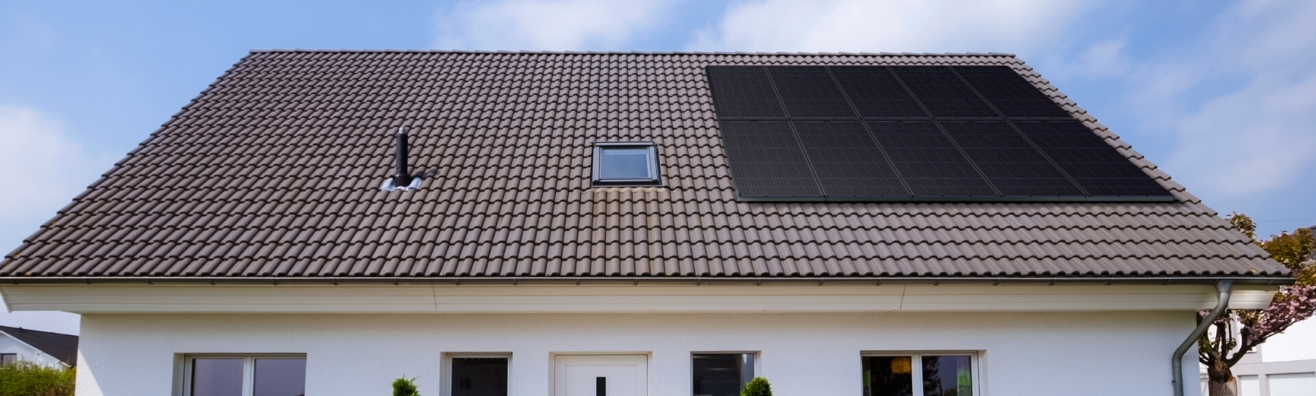 découvrez comment bénéficier de panneaux photovoltaïques gratuits pour votre maison. profitez d'économies d'énergie tout en contribuant à la transition écologique grâce à des installations durables et respectueuses de l'environnement.