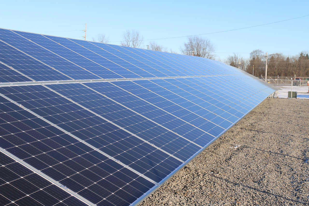 découvrez comment maximiser la rentabilité de vos panneaux photovoltaïques grâce à nos conseils et analyses. informez-vous sur les économies d'énergie, les aides financières et les meilleures pratiques pour optimiser votre investissement solaire.