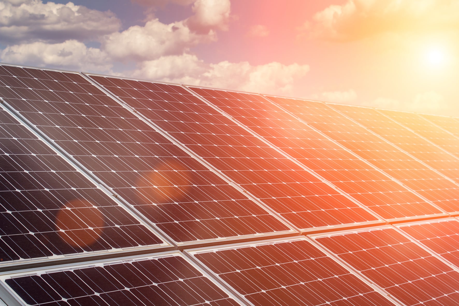 découvrez comment les panneaux photovoltaïques transforment l'énergie solaire en électricité, contribuant ainsi à un avenir plus durable. apprenez les avantages de cette technologie, son fonctionnement et son impact sur l'environnement.