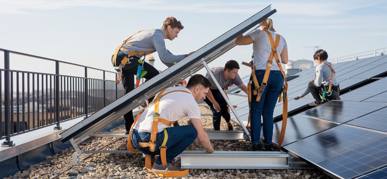 découvrez les dernières aides disponibles pour l'installation de panneaux photovoltaïques en 2023. profitez des subventions, crédits d'impôt et autres avantages financiers pour rendre votre transition énergétique plus abordable et durable.