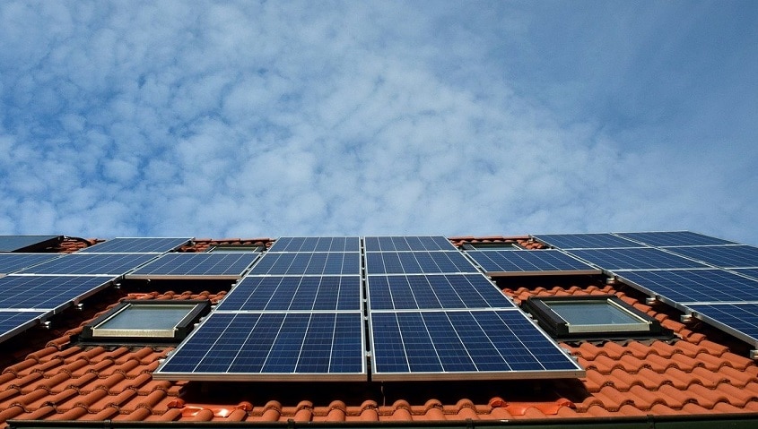 découvrez les nombreux avantages des panneaux photovoltaïques : une source d'énergie renouvelable, des économies sur vos factures d'électricité, une réduction de votre empreinte carbone et une valorisation de votre bien immobilier. optez pour une énergie propre et durable !