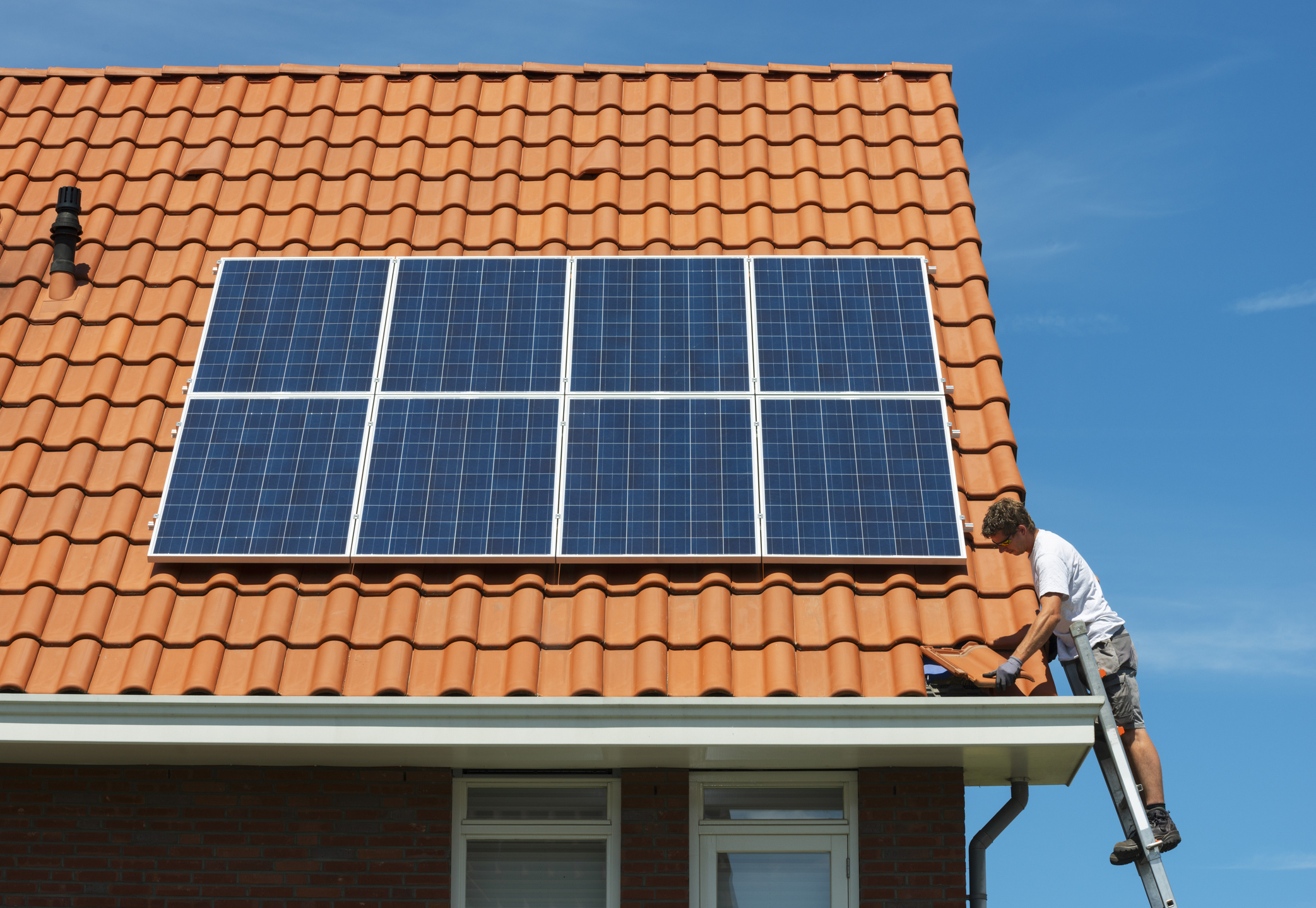 découvrez les nombreux avantages des panneaux photovoltaïques : économies d'énergie, respect de l'environnement, valorisation de votre bien immobilier et indépendance énergétique. optez pour une solution durable et économique pour produire votre électricité en toute autonomie.