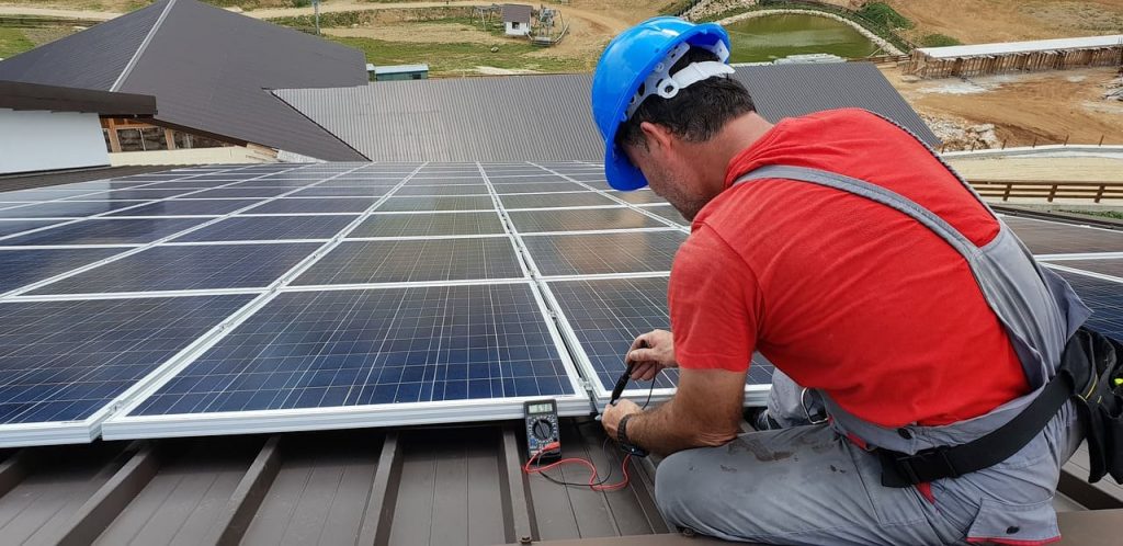 découvrez notre guide complet sur les avis concernant les panneaux photovoltaïques. explorez les retours d'expérience, les avantages et inconvénients, ainsi que des conseils pratiques pour tirer le meilleur parti de votre installation solaire. investissez dans l'énergie verte en toute confiance !