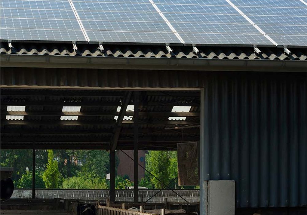 découvrez le bail emphytéotique photovoltaïque, un contrat innovant permettant de bénéficier d'une exploitation à long terme de projets d'énergie solaire. idéal pour les propriétaires de terrains souhaitant valoriser leur espace tout en soutenant la transition énergétique.