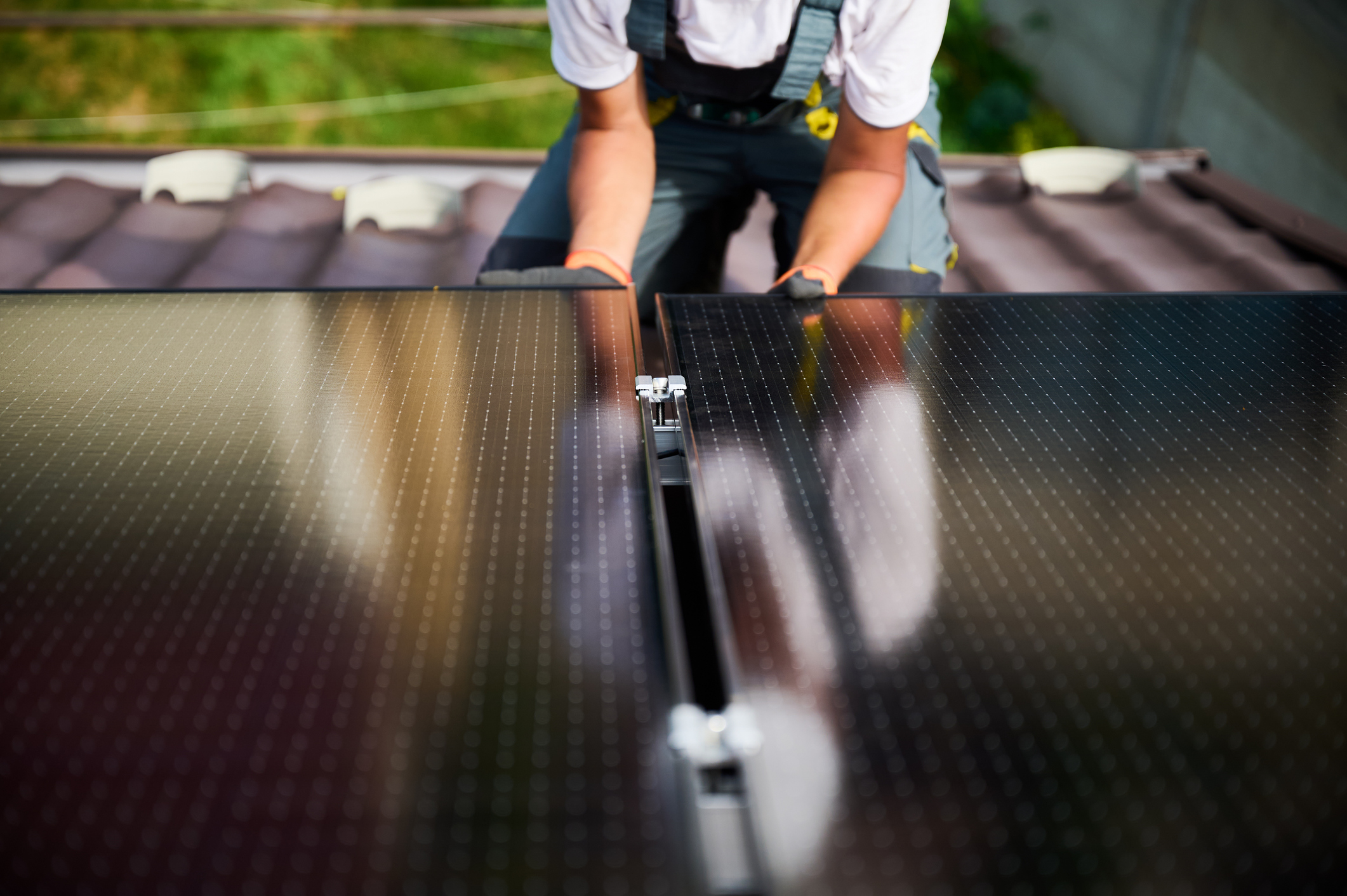 découvrez nos conseils pour choisir le meilleur installateur de panneaux photovoltaïques. évaluez les compétences, les certifications et les avis des professionnels pour optimiser votre transition vers l'énergie solaire.