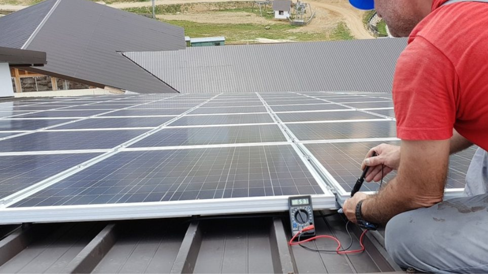 découvrez comment choisir le bon installateur photovoltaïque pour votre projet d'énergie renouvelable. obtenez des conseils pratiques sur les critères de sélection, les certifications, et les tarifs pour maximiser votre investissement solaire.