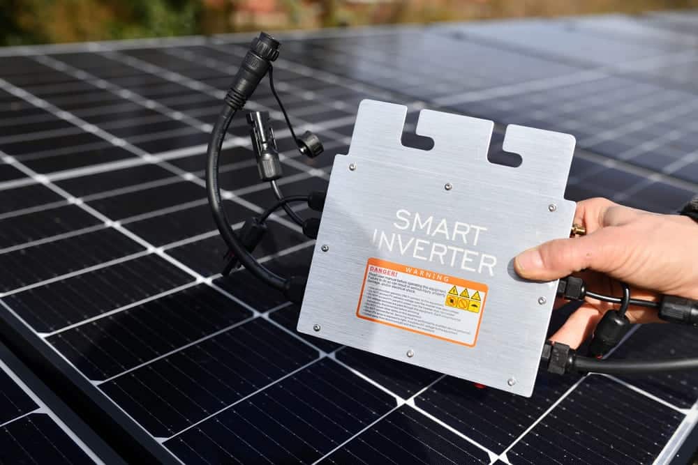 découvrez comment choisir le meilleur onduleur photovoltaïque pour votre système solaire. comparez les caractéristiques, l'efficacité et les garanties des modèles disponibles afin d'optimiser votre installation et maximiser votre production d'énergie.