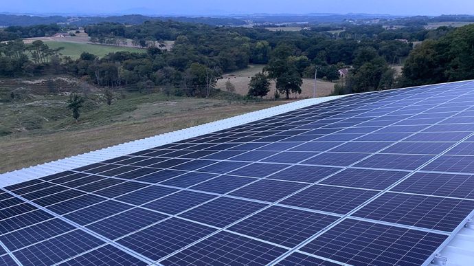 découvrez comment bénéficier d'un crédit pour l'installation de panneaux photovoltaïques et réduire vos factures d'électricité tout en contribuant à une utilisation énergétique durable. informez-vous sur les aides disponibles et les démarches à suivre pour financer votre projet solaire.