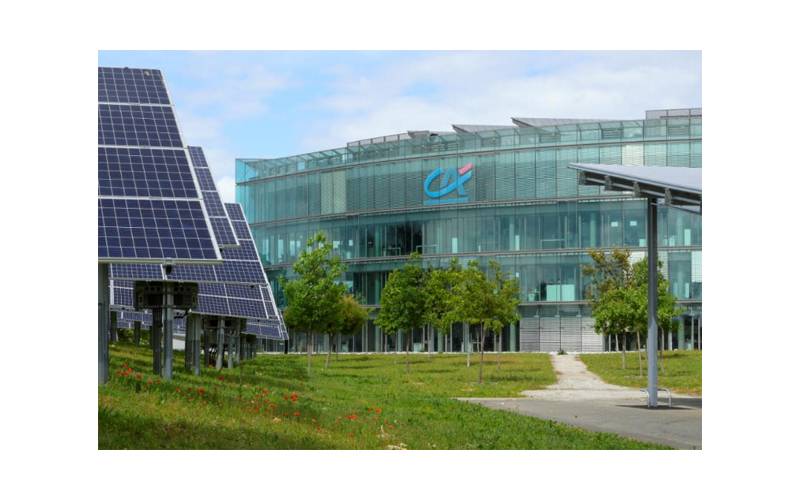 découvrez comment bénéficier d'un crédit pour l'installation de panneaux photovoltaïques. profitez d'aides financières pour réduire vos factures d'énergie et contribuer à la transition énergétique tout en valorisant votre patrimoine.