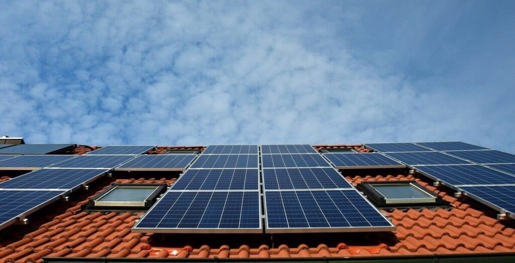 découvrez comment procéder à la déconnexion sécurisée de vos panneaux photovoltaïques. apprenez les étapes essentielles, les précautions à prendre et les conseils d'experts pour garantir un fonctionnement optimal et éviter les risques. assurez la maintenance de votre installation solaire en toute simplicité.
