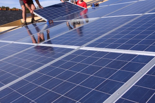 découvrez comment optimiser votre investissement dans les panneaux photovoltaïques grâce à la déductibilité fiscale. explorez les avantages fiscaux, les conditions d'éligibilité et les implications pour votre déclaration d'impôts.