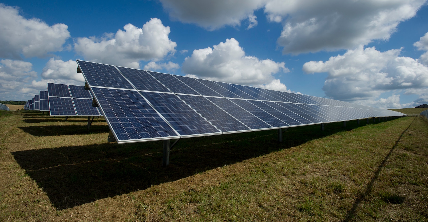 découvrez comment maximiser l'efficacité de vos panneaux photovoltaïques. apprenez les meilleures pratiques et technologies pour optimiser la production d'énergie solaire et réduire vos factures d'électricité.