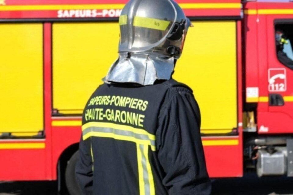 découvrez les meilleures pratiques pour éteindre un incendie sur des panneaux photovoltaïques. apprenez à gérer cette situation d'urgence tout en préservant la sécurité des personnes et des équipements. informez-vous sur les mesures à adopter et les interventions appropriées en cas d'incendie.