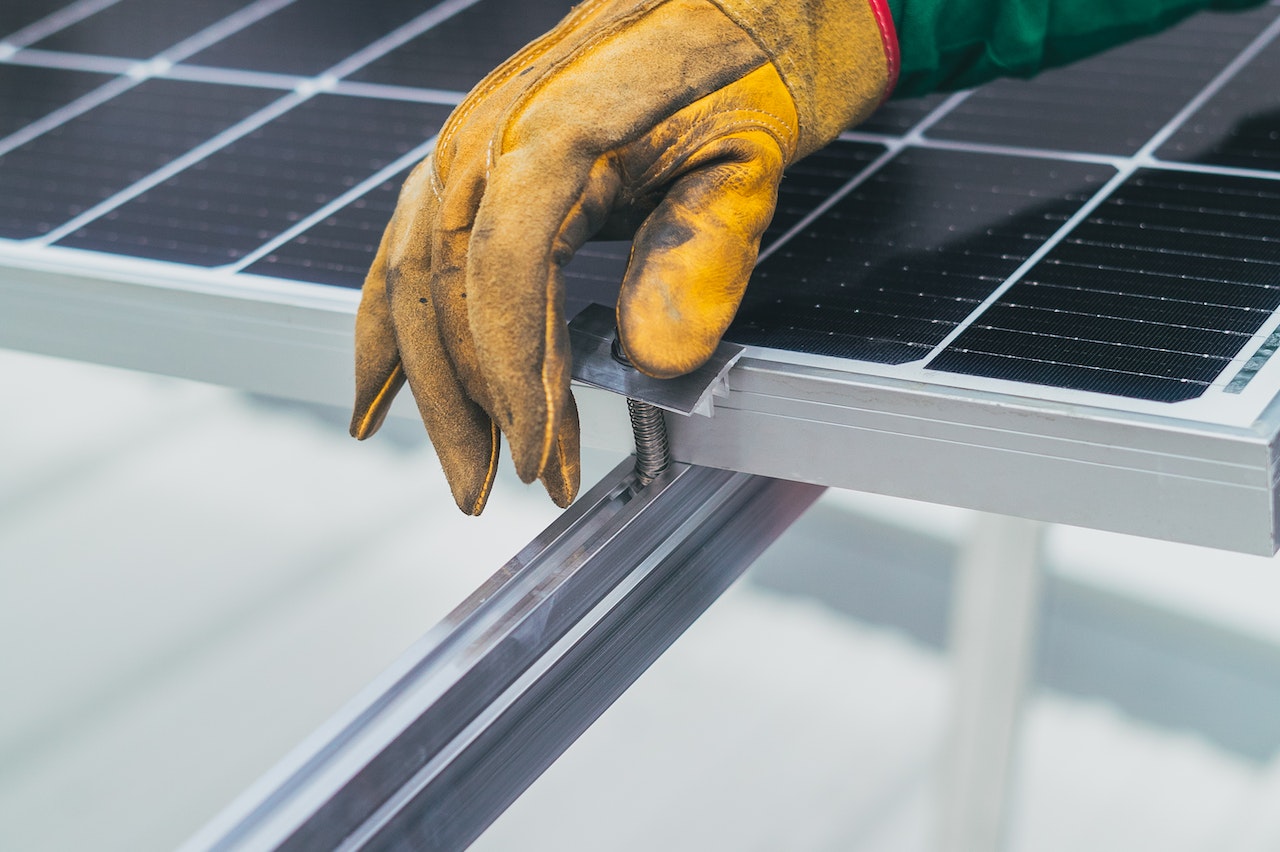 découvrez comment éviter les effets indésirables des panneaux photovoltaïques grâce à nos conseils experts. optimisez votre installation solaire pour garantir performance et durabilité, tout en préservant l'environnement.
