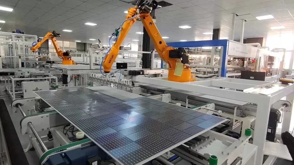 découvrez notre expertise en fabrication de panneaux photovoltaïques de haute qualité, conçus pour optimiser la production d'énergie solaire et contribuer à un avenir durable.