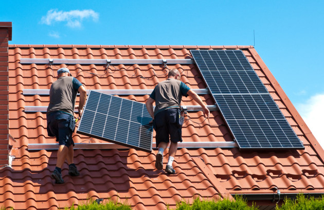 découvrez notre fiche complète sur les panneaux photovoltaïques : informations techniques, avantages, coûts, et conseils d'installation pour optimiser l'énergie solaire dans votre projet.