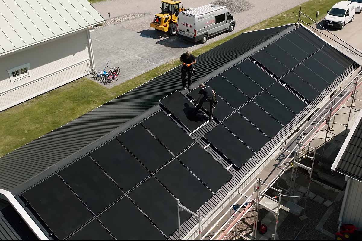 découvrez tout sur la garantie des panneaux photovoltaïques : protection de votre investissement, durée des garanties, et avantages pour optimiser votre production d'énergie solaire.