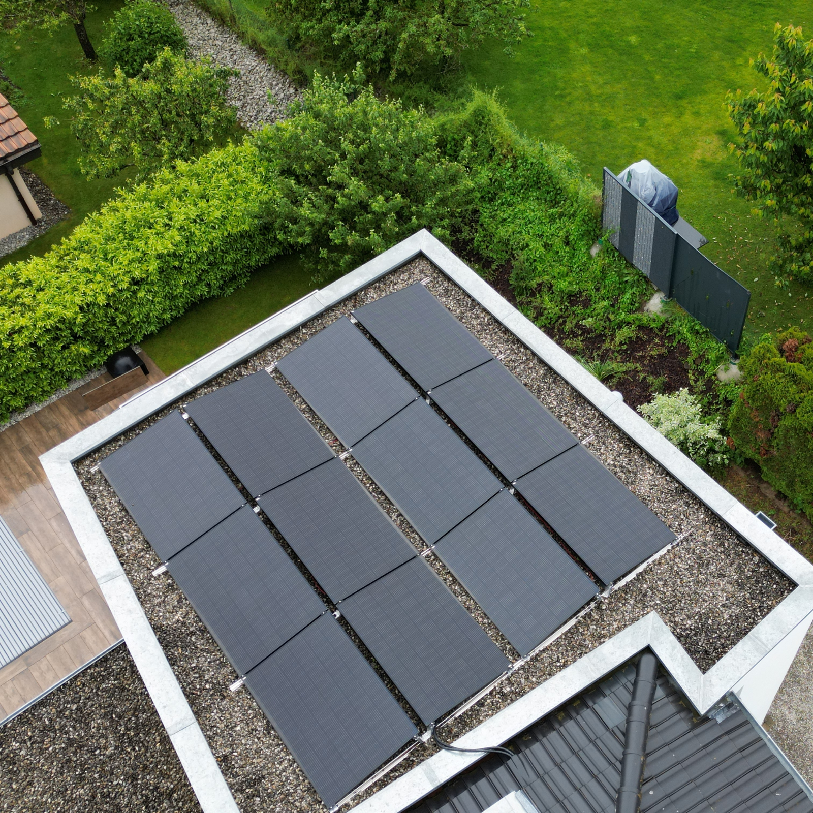 découvrez notre guide complet sur les panneaux photovoltaïques : principes de fonctionnement, avantages, conseils d'installation et entretien. optimisez votre consommation d'énergie tout en contribuant à la protection de l'environnement grâce à l'énergie solaire.