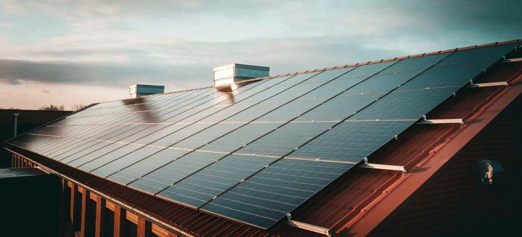 découvrez les principaux inconvénients des panneaux photovoltaïques, notamment leur coût initial élevé, leur dépendance aux conditions climatiques, et l'espace nécessaire pour leur installation. informez-vous pour faire un choix éclairé sur votre projet d'énergie solaire.