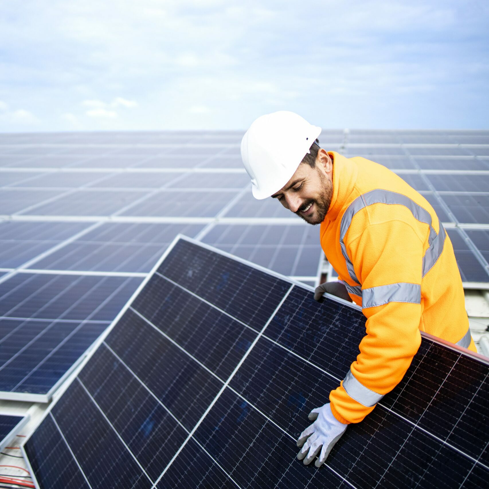 découvrez nos installateurs photovoltaïques experts qui transforment votre toit en une source d'énergie renouvelable. profitez d'une installation professionnelle et rapide pour maximiser vos économies d'énergie et contribuer à la protection de l'environnement.