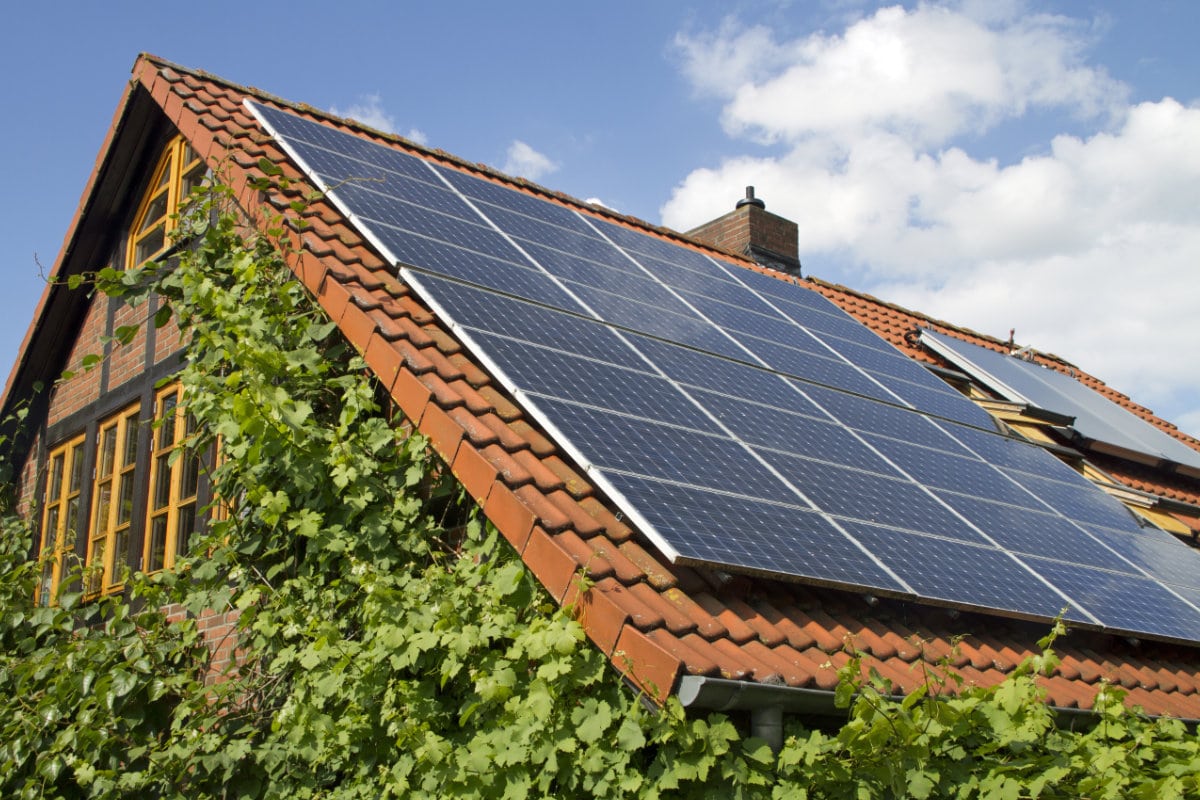 découvrez comment installer des panneaux photovoltaïques pour produire votre propre énergie renouvelable. optimisez votre consommation d'électricité tout en réduisant votre empreinte carbone grâce à nos conseils pratiques et nos solutions adaptées.