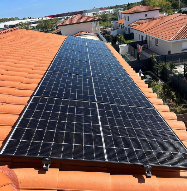 optimisez votre consommation d'énergie avec notre service d'installation de panneaux photovoltaïques dans les pyrénées-orientales. profitez des avantages du soleil tout en réduisant votre facture d'électricité et en contribuant à un avenir durable.