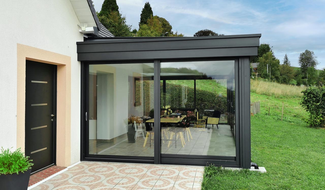 découvrez la maison à toit plat efficace : un design moderne, des économies d'énergie, et un espace de vie optimisé. idéale pour un style de vie contemporain et durable.