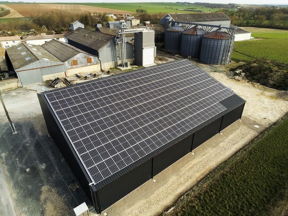 découvrez les différents matériaux utilisés dans la fabrication des panneaux photovoltaïques. apprenez comment ces composants influencent l'efficacité, la durabilité et l'impact environnemental de l'énergie solaire. explorez les innovations et les tendances du secteur pour choisir le meilleur panneau pour vos besoins énergétiques.