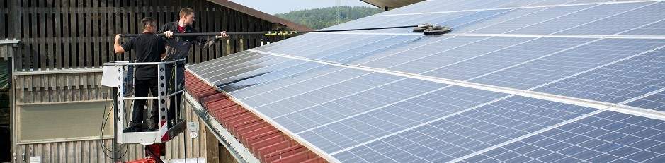 optimisez la performance de vos panneaux photovoltaïques avec notre service de nettoyage professionnel. prolongez la durée de vie de vos installations et maximisez votre production d'énergie solaire grâce à un entretien régulier et efficace.