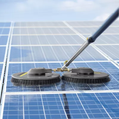 assurez le bon fonctionnement de vos panneaux photovoltaïques avec notre service professionnel de nettoyage. prolongez leur durée de vie et maximisez votre production d'énergie grâce à des techniques adaptées et respectueuses de l'environnement.