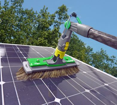 découvrez notre nettoyant spécialisé pour panneaux photovoltaïques, conçu pour maximiser leur efficacité et prolonger leur durée de vie. éliminez la saleté, la poussière et les résidus sans rayer vos surfaces, tout en assurant un rendement optimal de votre installation solaire.