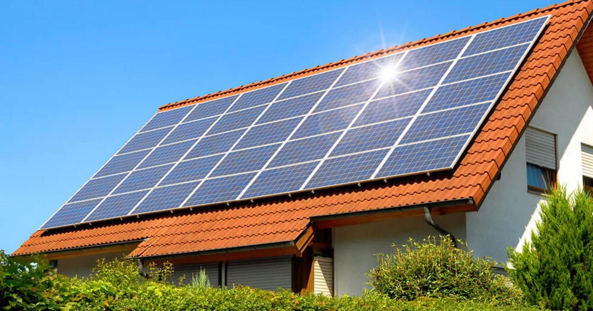 découvrez tout ce qu'il faut savoir sur le nombre de panneaux photovoltaïques nécessaires pour optimiser votre production d'énergie solaire. apprenez à évaluer vos besoins et à maximiser l'efficacité de votre installation.