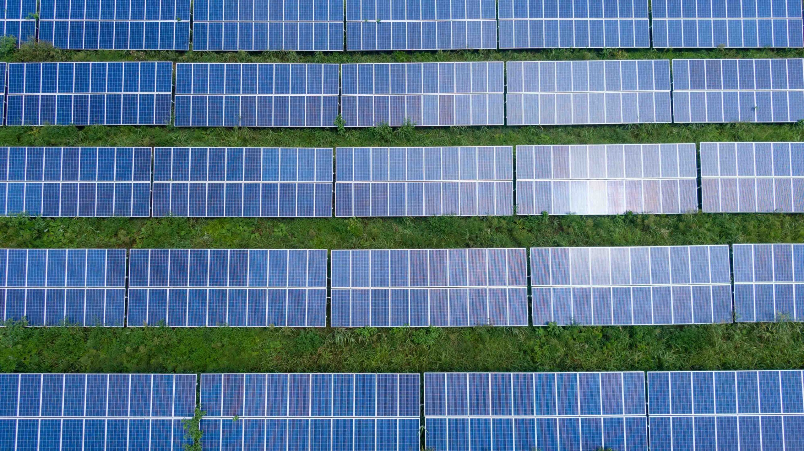 découvrez des techniques avancées pour l'optimisation des panneaux photovoltaïques afin d'améliorer leur rendement et leur efficacité. apprenez comment maximiser la production d'énergie solaire et réduire vos coûts énergétiques dès aujourd'hui.