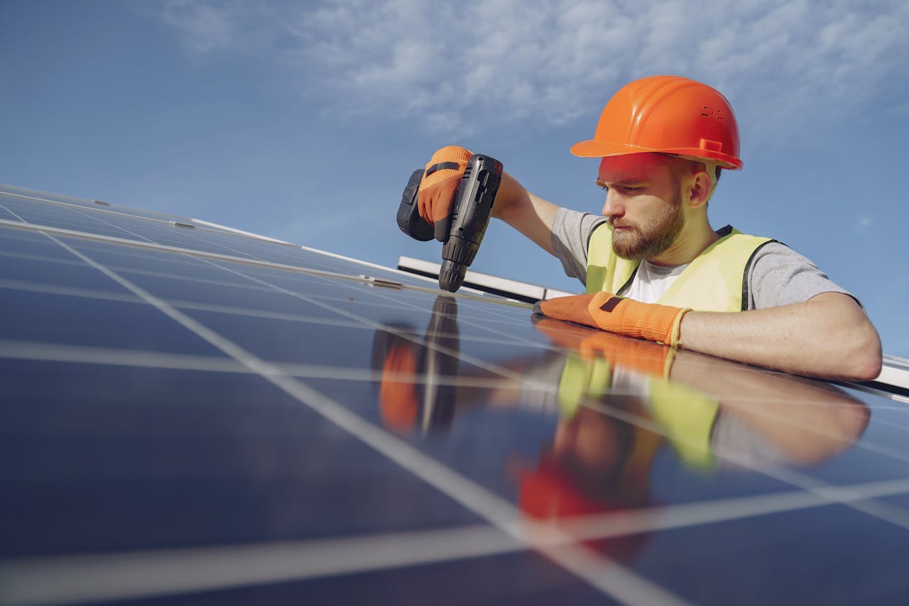 découvrez comment optimiser vos panneaux photovoltaïques pour maximiser votre production d'énergie solaire. apprenez des techniques efficaces et des conseils pratiques pour améliorer le rendement de votre installation et réduire vos factures d'énergie.