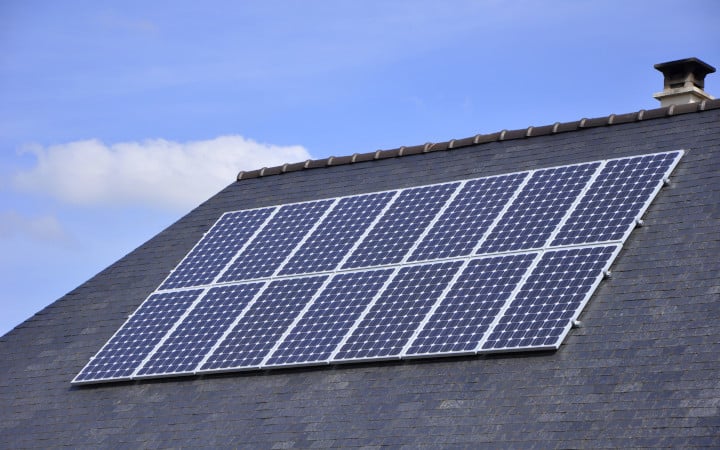 découvrez les panneaux photovoltaïques, une solution écologique et économique pour produire votre propre électricité. apprenez comment ils fonctionnent, leurs avantages et comment les installer facilement chez vous.