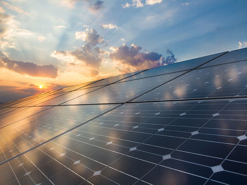 découvrez les avantages des panneaux photovoltaïques pour produire votre propre électricité de manière durable. optimisez votre consommation énergétique tout en contribuant à la protection de l'environnement. informez-vous sur les différents types, l'installation et les subventions disponibles.