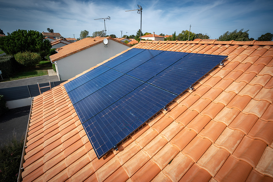 découvrez les avantages des panneaux photovoltaïques à la tessoualle. optez pour une énergie renouvelable et économique en transformant votre toit en source d'électricité verte. faites le choix d'une solution écologique et rentable pour un avenir durable.