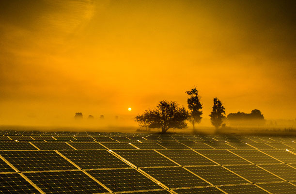 découvrez nos panneaux photovoltaïques esthétiques alliant performance énergétique et design moderne. transformez votre espace tout en contribuant à la transition énergétique grâce à des solutions solaires élégantes et efficaces.
