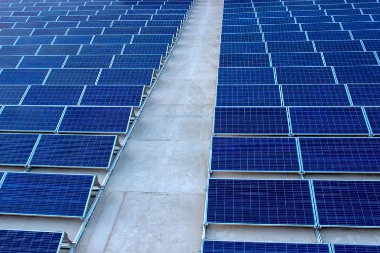 découvrez comment les panneaux photovoltaïques transforment l'économie durable en provence. explorez les avantages écologiques et économiques de l'énergie solaire dans cette région ensoleillée, et apprenez à profiter de cette technologie pour réduire votre empreinte carbone tout en réalisant des économies sur vos factures d'énergie.
