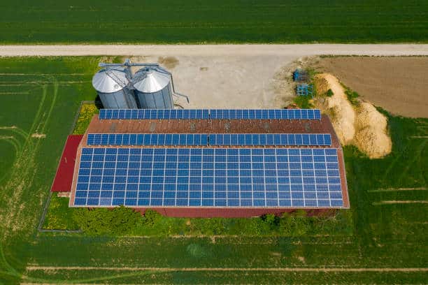 découvrez comment les panneaux photovoltaïques révolutionnent l'énergie durable en optimisant la production d'électricité verte. explorez les avantages écologiques et économiques de cette technologie innovante pour un avenir énergétique responsable.