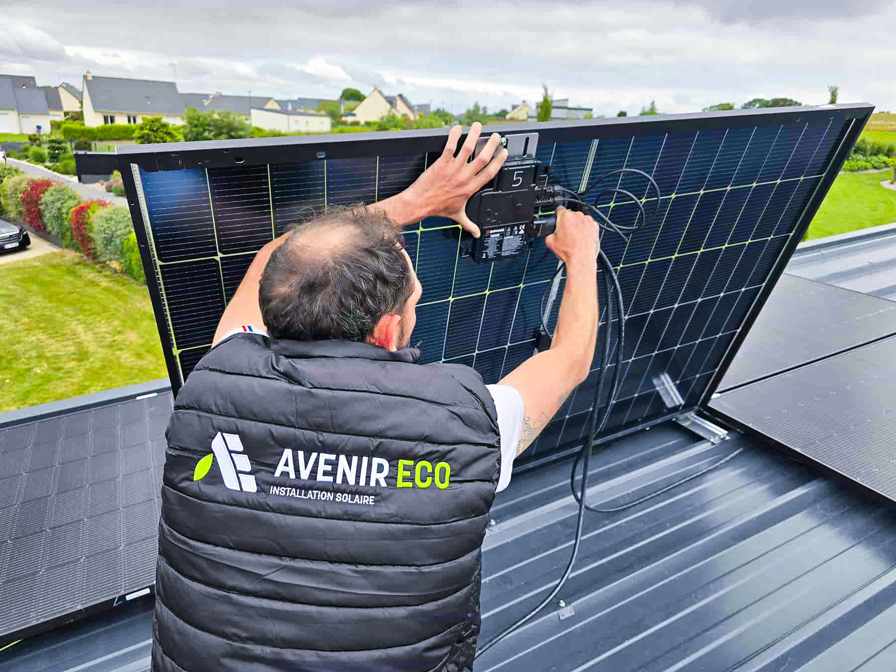 découvrez notre guide d'optimisation des panneaux photovoltaïques et des onduleurs. apprenez à maximiser l'efficacité de votre installation solaire, à choisir les meilleurs équipements et à réduire vos factures d'énergie tout en préservant l'environnement.