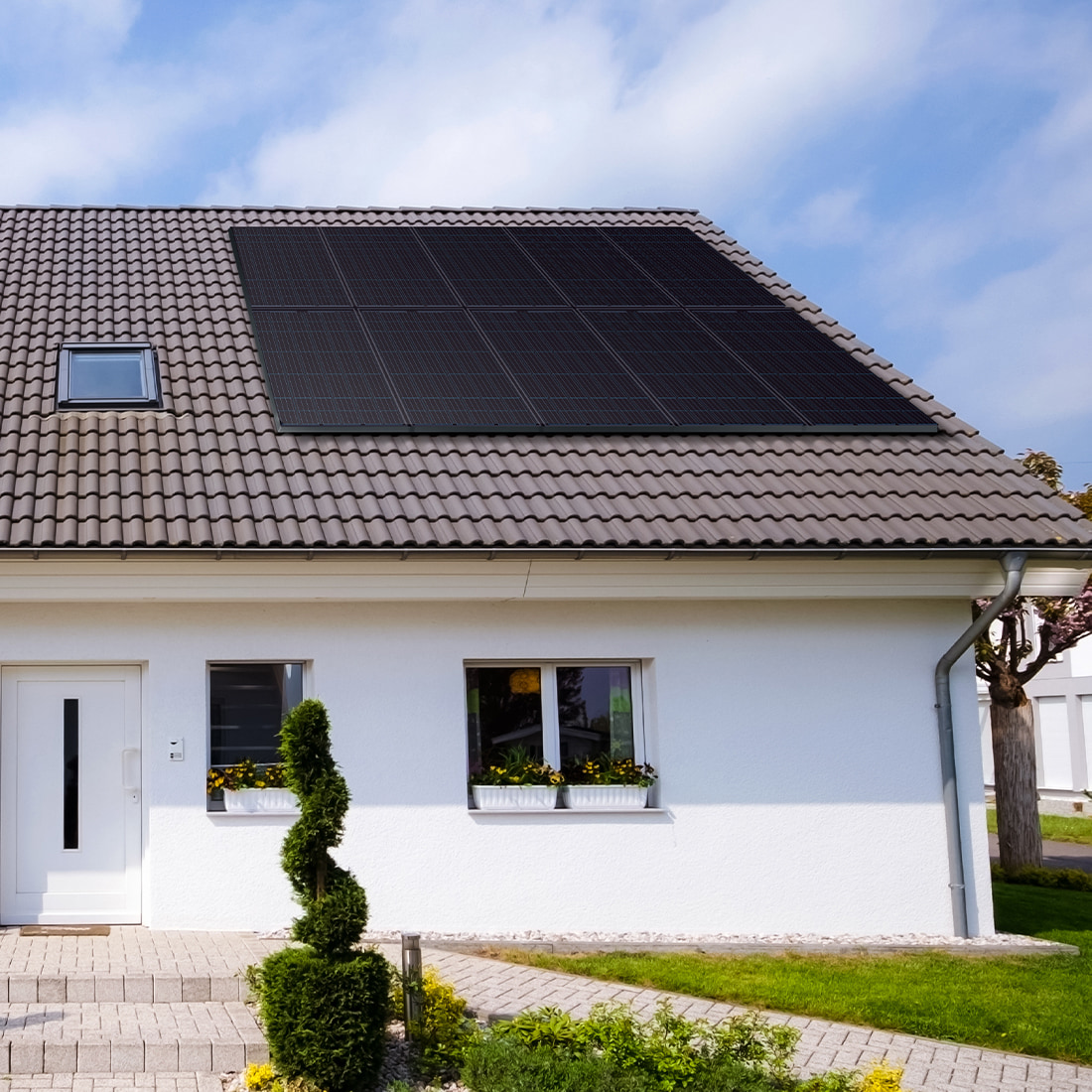 découvrez les avantages des panneaux photovoltaïques en france : une solution durable pour produire votre propre électricité, réduire votre facture énergétique et contribuer à la transition écologique. explorez les différentes options et subventions disponibles pour l'installation.