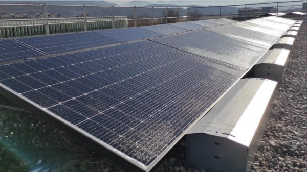 découvrez les panneaux photovoltaïques lestés, une solution idéale pour optimiser la production d'énergie solaire sans nécessiter de travaux d'ancrage. parfaits pour les toits plats et les environnements urbains, ces panneaux offrent une installation rapide et efficace tout en garantissant une excellente résistance aux intempéries.