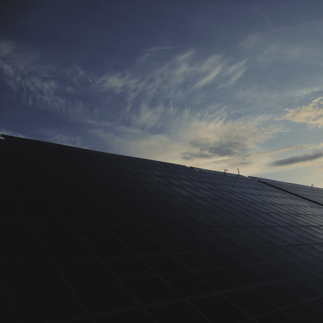 découvrez comment les panneaux photovoltaïques peuvent fonctionner efficacement même la nuit grâce à des systèmes de stockage d'énergie innovants. optimisez l'utilisation de votre énergie solaire et réduisez votre empreinte carbone tout en explorant les solutions pour une consommation optimale d'électricité nocturne.