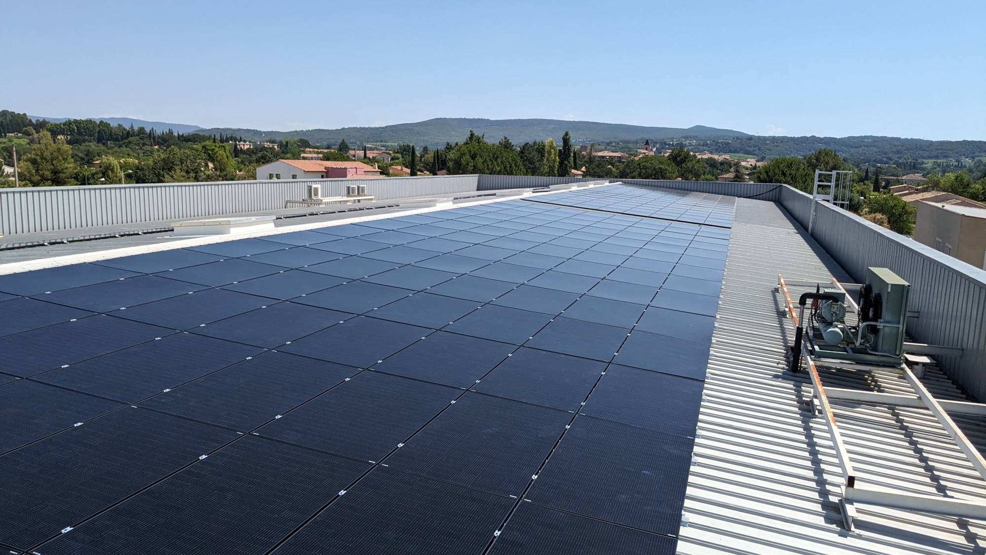 découvrez nos solutions de panneaux photovoltaïques professionnels, conçues pour optimiser la production d'énergie et réduire vos coûts. bénéficiez d'une technologie de pointe et d'un service sur mesure pour une transition énergétique réussie.