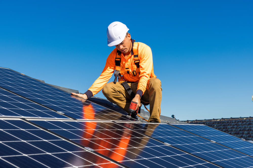 découvrez les solutions d'installation de panneaux photovoltaïques à toulouse pour optimiser votre consommation d'énergie et réduire vos factures. profitez des avantages des énergies renouvelables avec une équipe d'experts à votre service.
