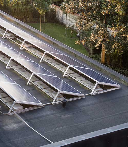 découvrez nos solutions de panneaux solaires à genève pour une énergie renouvelable, économique et écologique. profitez d'installations personnalisées et d'un accompagnement professionnel pour réduire votre facture d'énergie tout en préservant l'environnement.