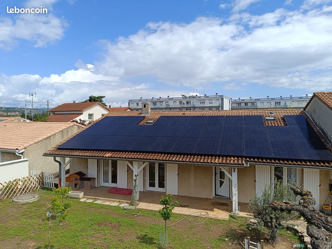 découvrez les différentes options pour financer vos panneaux photovoltaïques. profitez d'aides gouvernementales, de crédits d'impôt et d'installations à tarifs réduits pour produire votre propre énergie solaire économiquement.